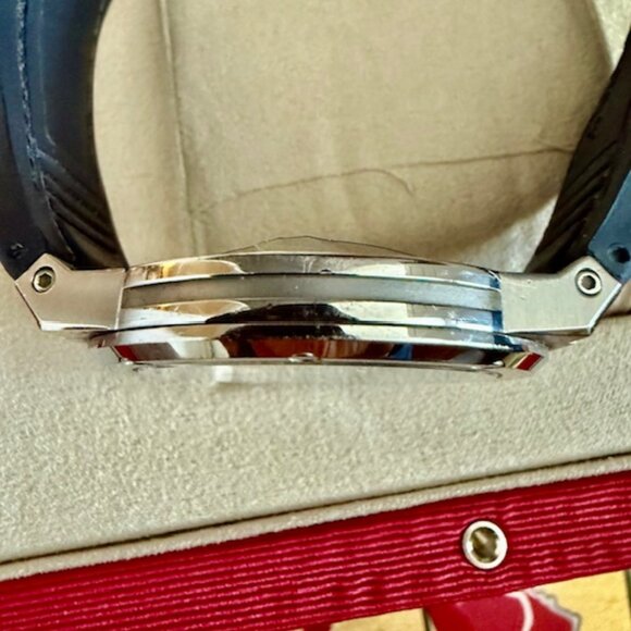 Ferragamo Men's F-80 Watch Classic Blue Leather Strap Blue Dial 42mm & Watch Box - Picture 9 of 13